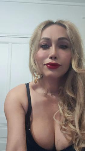 Transexualle pasif et actif  sans tabues - EscortSexe.net @ escortsexe.net