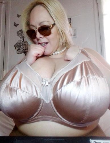 Bbw Busty