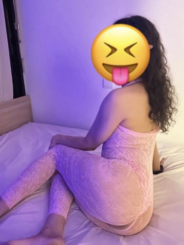 Fadela trans la dz sur montpellier en appartement climatisé - Escort Montpellier