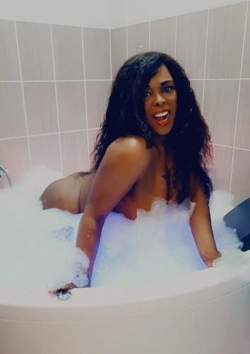 Trans latine tres actif a porte des lilas - Escort Pantin