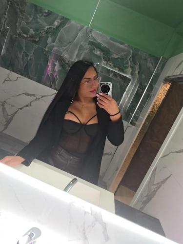 Trigueña de buenos pechos , latina - Escort Nice