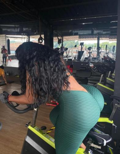 Fille latine sexy - Escort Toulon