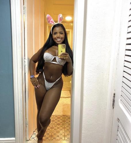Luna brésillienne tres chaud  belle femme  sans tabus disponible maintenant - Escort Torcy