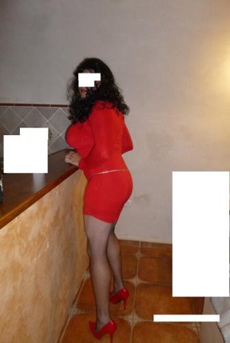Travesti encagée,passive,soumise,, - Escort Avignon