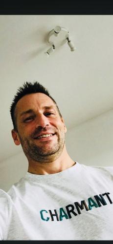 Joss queue large active pour mec passif - Escort Bandol