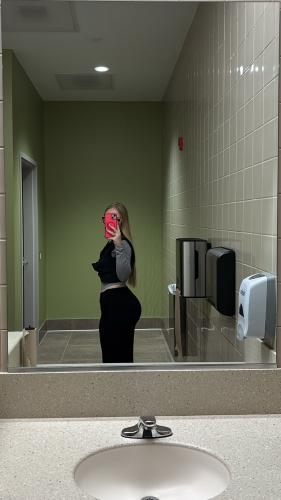 Accompagnement exclusif – présence raffinée & moments uniques - Escort Manosque