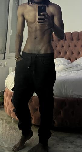 Black pour sessions longues et intenses - Escort Rouen