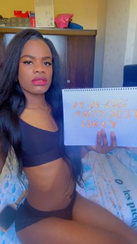 Salut, je m'appelle conny, une fille trans colombienne d'origine latine de passage. - Escort Nancy