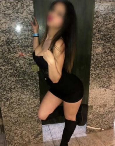 Yvelinelarosémassage - Escort Marseille