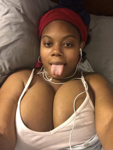 Disponible maintenant - Escort Metz