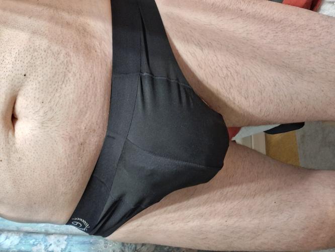 Massage à la plume, tantrique, érotique pour femme - Escort Nimes