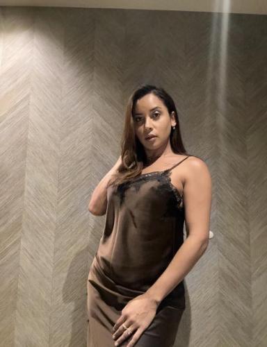 Votre expérience préférée, celle qui sait comment vous faire plaisir. - Escort Paris