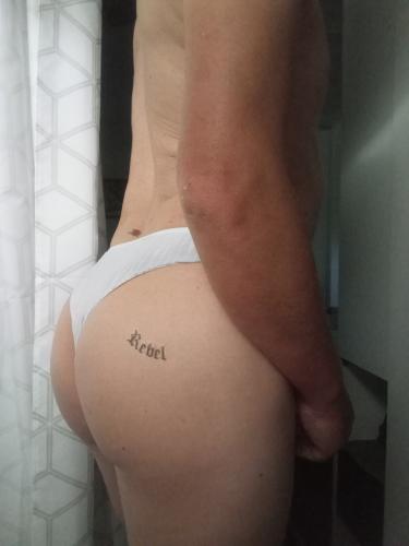 Escort boys non venal pour femme mature .. - Escort Cergy