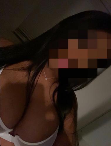 Je suis une grosse pute qui a besoin d’être baiser - Escort Mulhouse