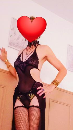 Belle trans élégante - Escort Rennes
