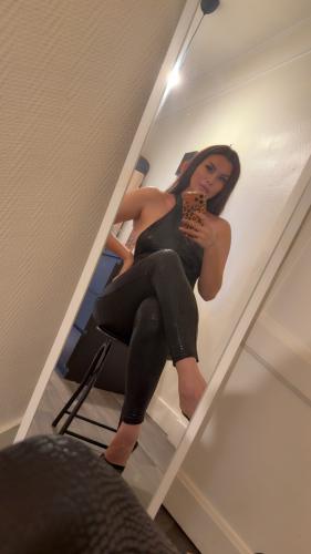 Mika domina - Escort Montlucon